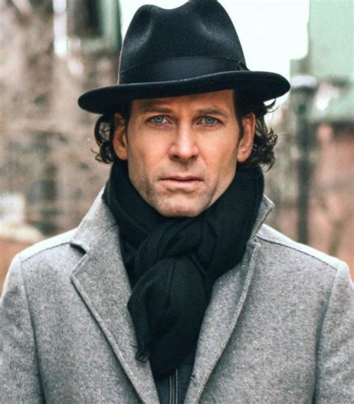 Eion Bailey - Bio, Age, Career, Height, Net Worth, Facts