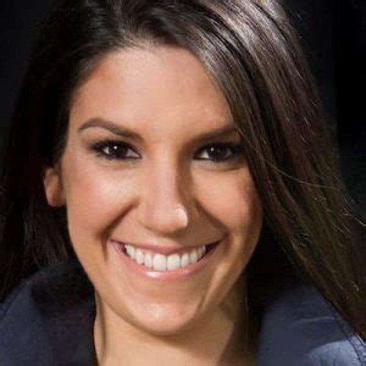 Eliana Johnson Bio, Age, Height, Husband, Salary, Net Worth, Washington Free Beacon
