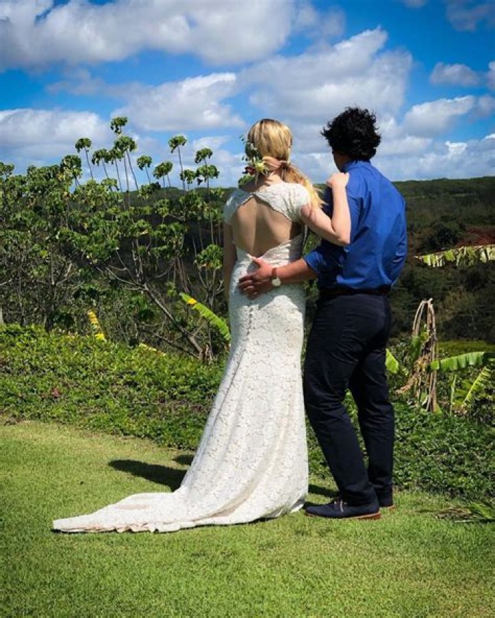 Eliza Taylor And Bob Morley’s Married Moments On Instagram