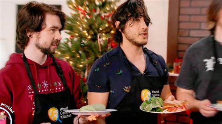 Emilia Clarke's food challenge with Jacksepticeye goes epically wrong