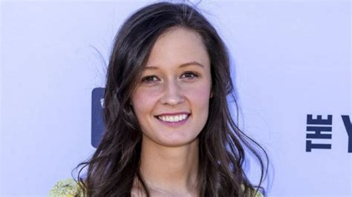 Emma Vigeland - Bio, Age, Net Worth, Height, Single, Nationality, Career