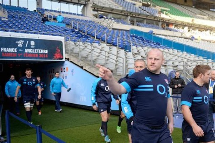 England coach Lancaster makes two changes for Ireland showdown