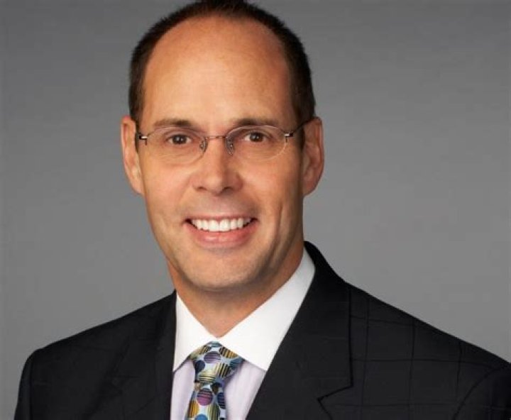 Ernie Johnson Net Worth | Bio, Family, Address, Career
