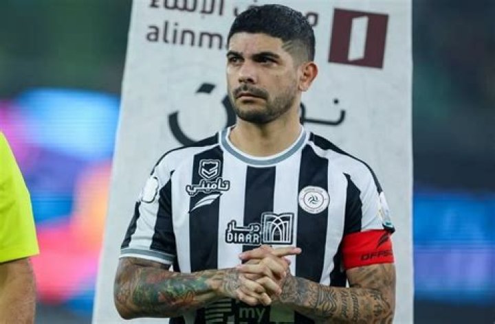 Éver Banega to join Newell’s Old Boys, ends Al Shabab contract