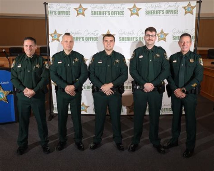 	EX-CORRECTIONS DEPUTY FIGHTS FOR REINSTATEMENT	