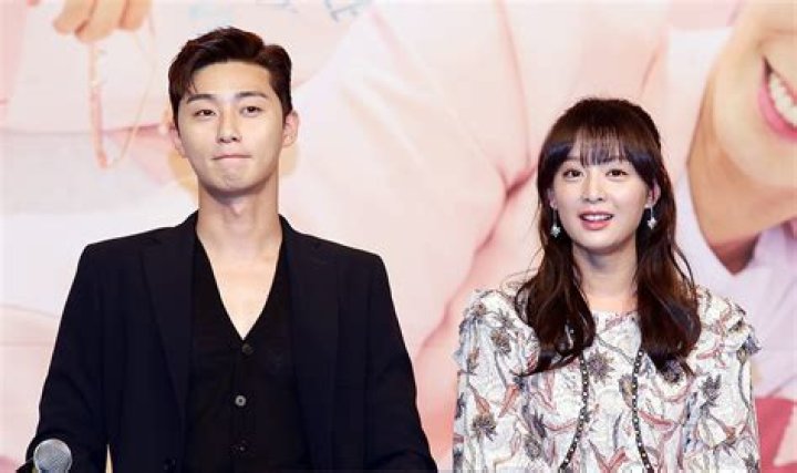 Exploring Kim Ji Won's Relationships: A Deep Dive Into Her Love Life
