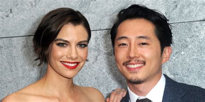 Exploring Lauren Cohan's Relationship Status: A Deep Dive Into Her Personal Life