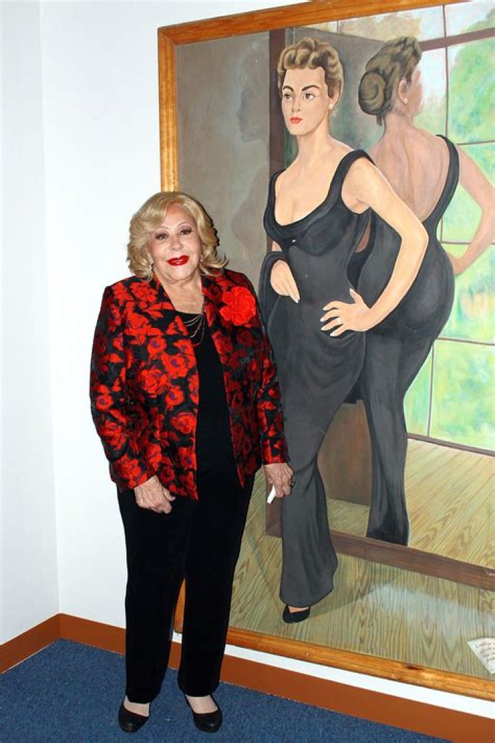 Exploring The Life And Love Of Silvia Pinal: Her Spouse And Beyond