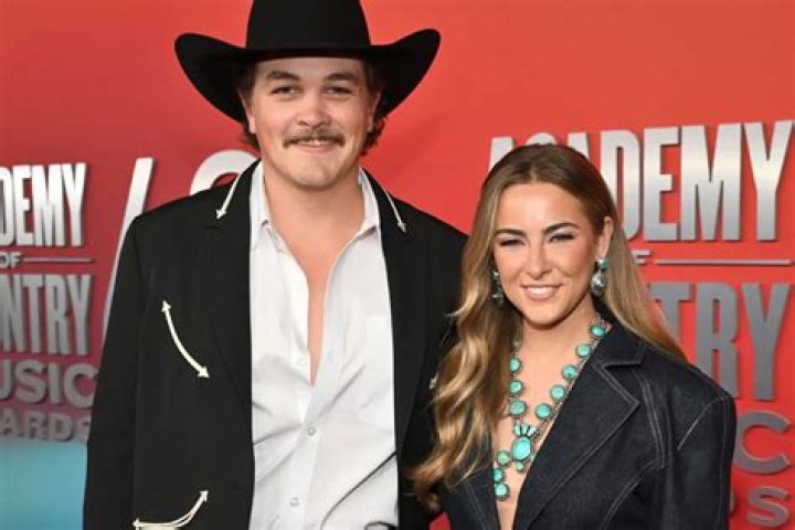 Exploring The Marital Status Of Zach Top: Is He Married?