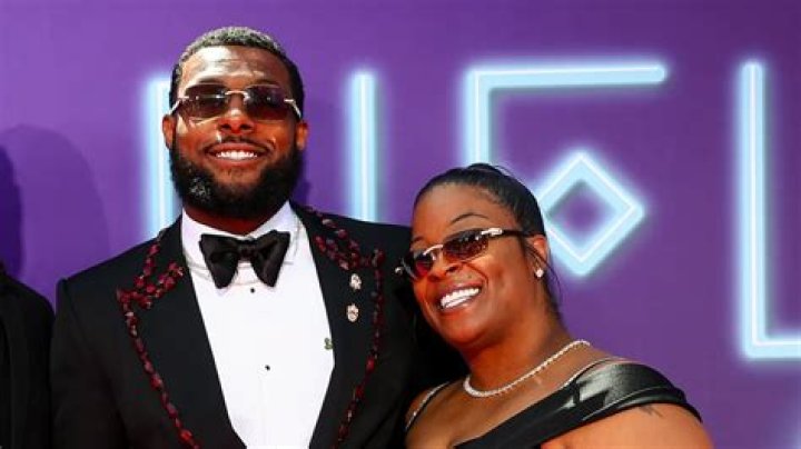 Facts About Kayvon Thibodeaux’s Parents And Girlfriend