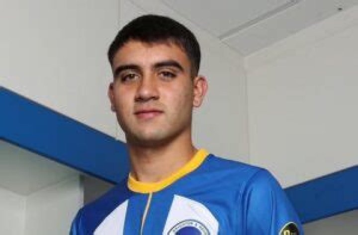 Facundo Buonanotte makes Brighton debut
