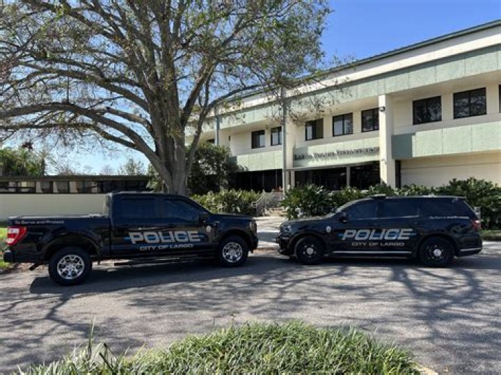 	FBI, police raid Palm Beach County pain clinics	