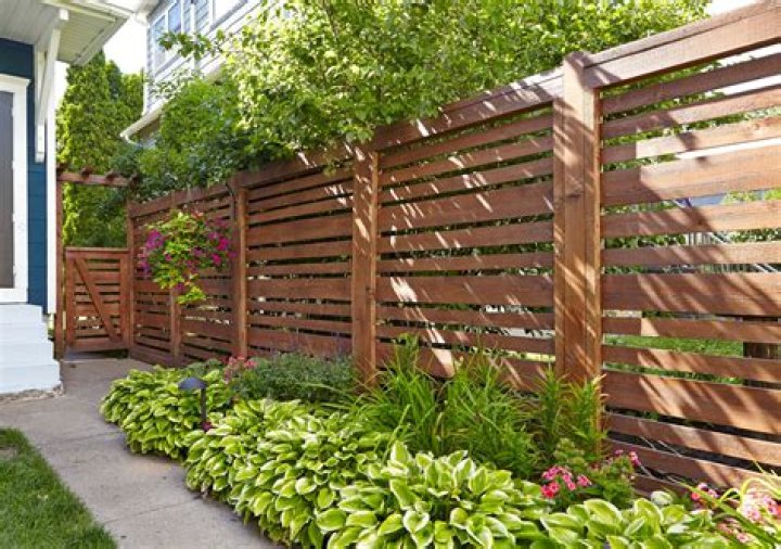 	Fences are not made storm-proof	