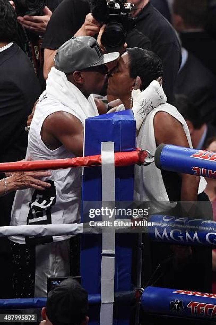 Floyd Mayweather Parents: Floyd Mayweather Sr., Deborah Sinclair
