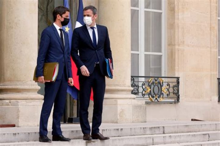 Gabriel Attal Taille