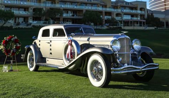 	GOLDEN OLDIES CLASSIC CAR AUCTION STARS DUESENBERGS, ROLLS-ROYCES.	