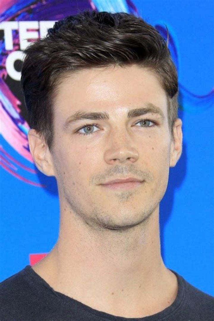 Grant Gustin - Bio, Age, Net Worth, Single, Nationality, Height, Career, Wiki