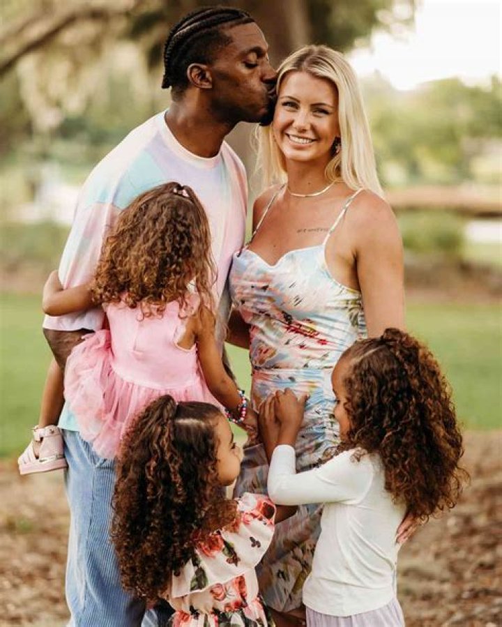 GRETE AND ROBERT GRIFFIN III’S DAUGHTER, GIA, IS 4 MONTHS OLD!