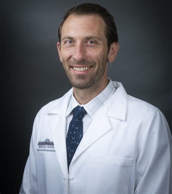 	Hand surgeon sells 6BD home	