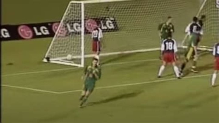 „Here's Archie Thompson again“ – 11FREUNDE