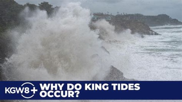 	High surf from king tides sends massive waves onshore	