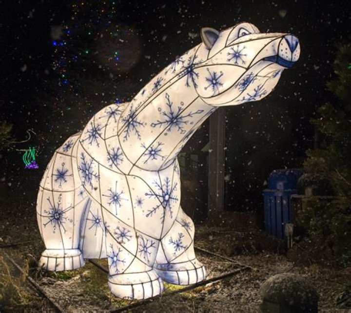 Hogle Zoo Adds Life-Size Animal Lanterns To ZooLights
