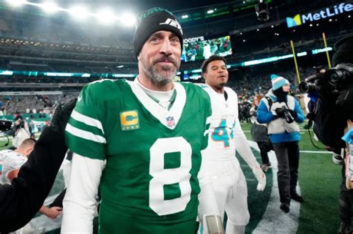 How much will new Jets QB be paid in 2023?