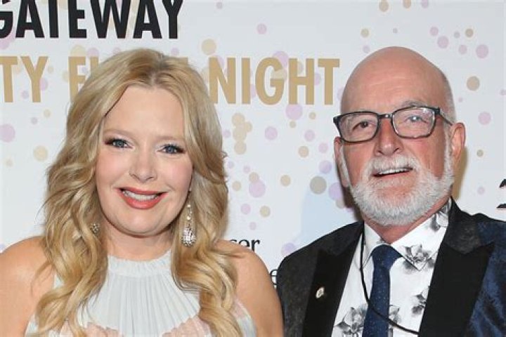How Old Is Melissa Peterman's Husband John Brady?