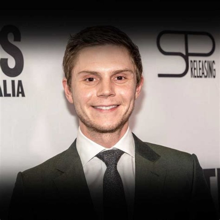 How Tall Is Evan Peters? Exploring The Height Of The Talented Actor
