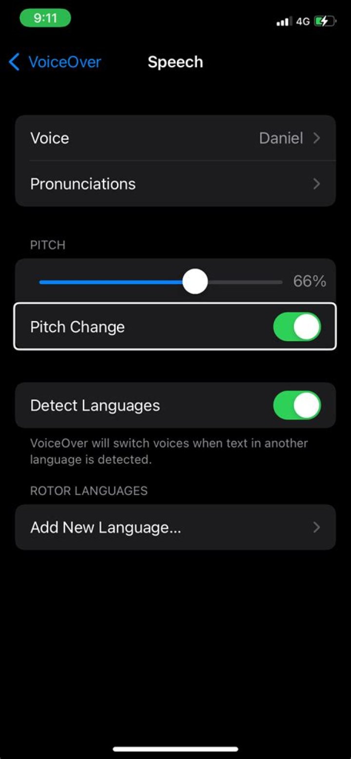 How to Master the VoiceOver Feature to Use Your iPhone Without Looking at It