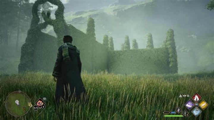 How to Solve the Lower & Upper Hogsfield Hedge Maze in Hogwarts Legacy