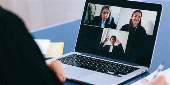 How to Use Zoom’s In-Meeting Reactions for Feedback