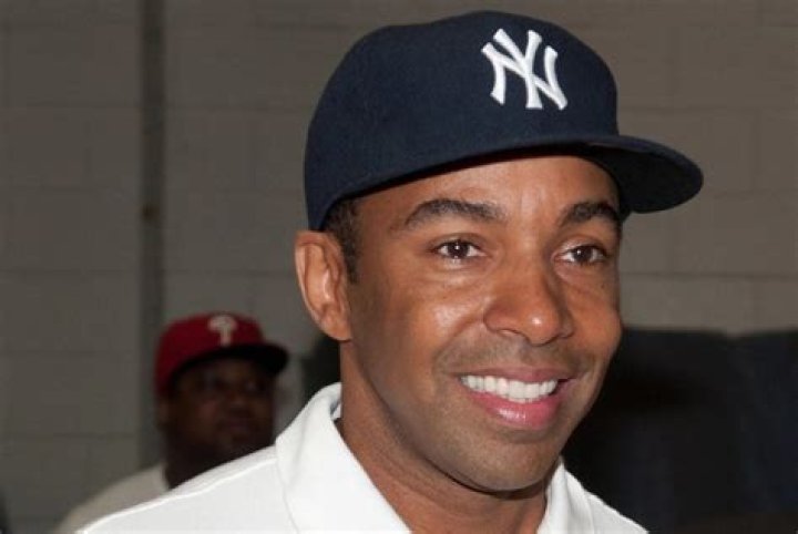 Is Allen Payne gay?