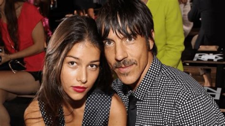 Is Anthony Kiedis' Girlfriend 19? Exploring The Relationship And Age Gap