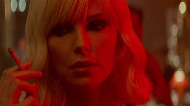 Is Charlize Theron Still Smoking? Once Quit It In Her 30s