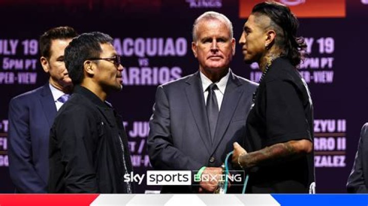 Is Manny Pacquiao left-handed?
