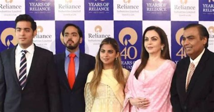 Isha Ambani: Wiki, Bio, Age, Height, Family, Caste, Husband, Net Worth