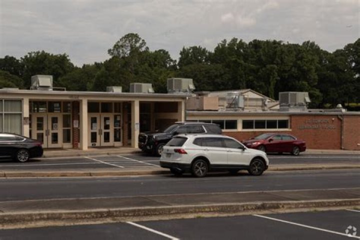 J.E. Edmonds Elementary School - Forest Park