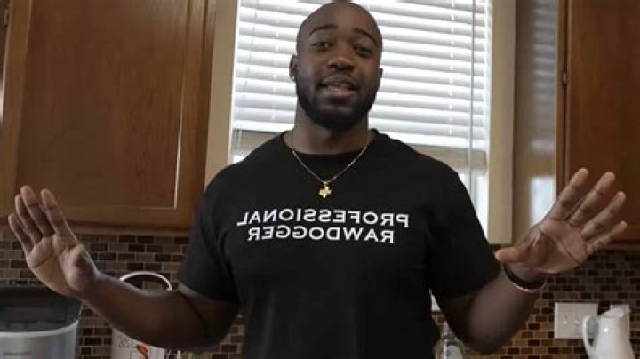 JiDion goes viral after getting haircut on sidelines of NBA game
