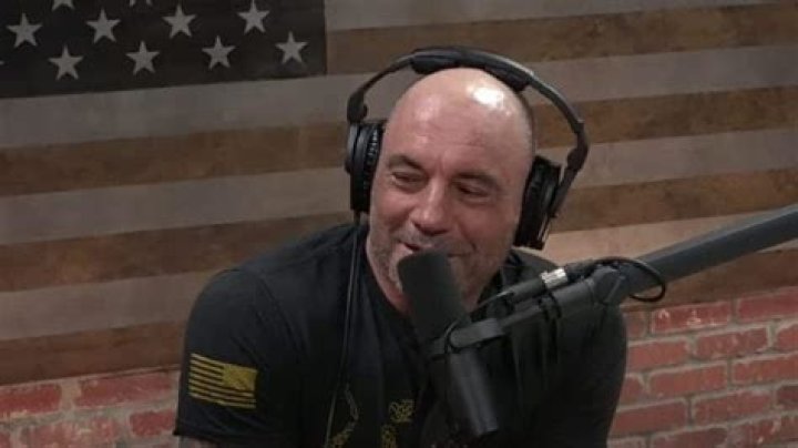 Joe Rogan - Bio, Age, Net Worth, Height, Single, Nationality, Career, Wiki