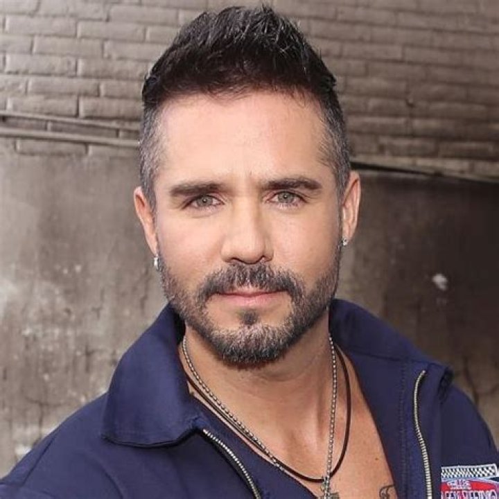 Jose Ron Biography