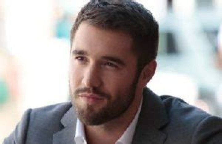 Josh Bowman- Bio, Age, Height, Widow, Nationality, Career, Instagram
