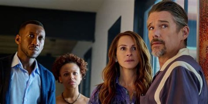 Julia Roberts’ Universe Turns Upside Down in ‘Leave the World Behind’ Trailer