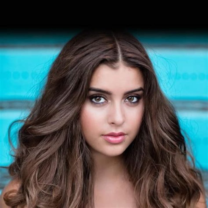Kalani Hilliker - Bio, Age, Career, Net Worth, In Relation, Facts