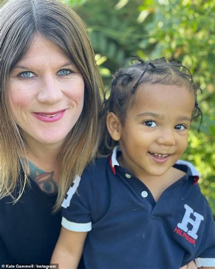 KATE GAMMELL REACHES CUSTODY AGREEMENT WITH FLAVOR FLAV OVER SON