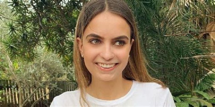 Kate Martineau - Bio, Age, Net Worth, Single, Nationality, Wiki, Career