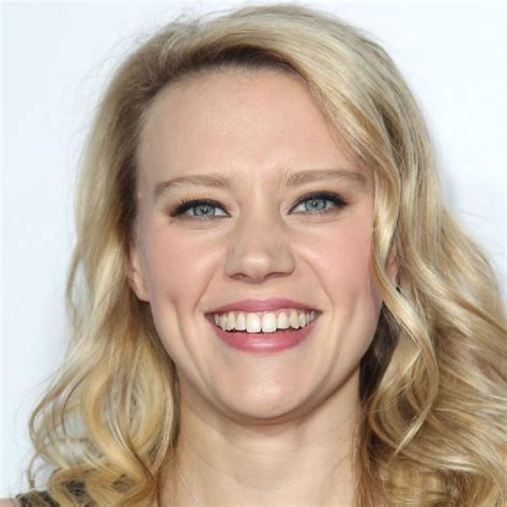 Kate McKinnon - Bio, Net Worth, Height