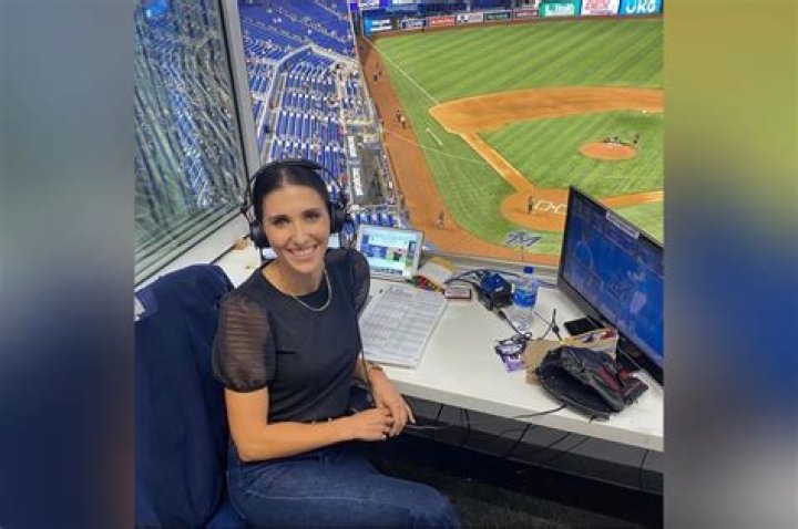 	Kelly Saco making history on Marlins radio broadcast	