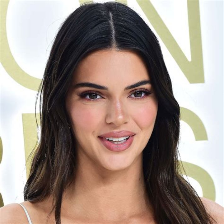 Kendall Jenner's Nipple Piercing: A Bold Fashion Statement