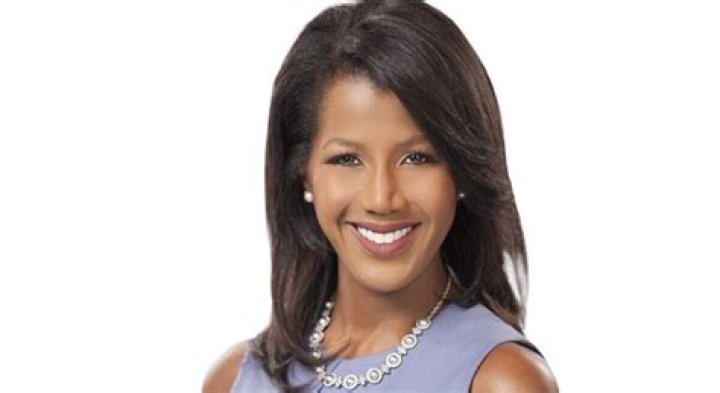 Kimberly Crawford Bio, Age, Height, Husband, Salary, Net Worth, FOX29